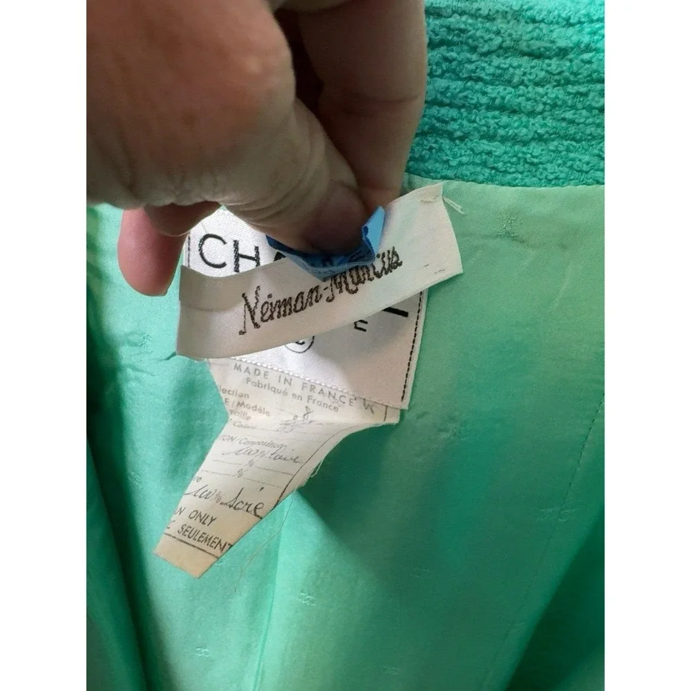 Vintage Chanel Boutique Turquoise Bouclé Wool Jacket 46 FR Made France Silk Line